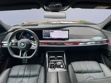 740d xDrive M-Sport*SKY-LOUNGE*B&W*LASER*INDIVID