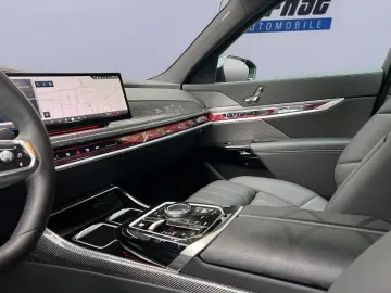 740d xDrive M-Sport*SKY-LOUNGE*B&W*LASER*INDIVID