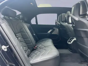 740d xDrive M-Sport*SKY-LOUNGE*B&W*LASER*INDIVID