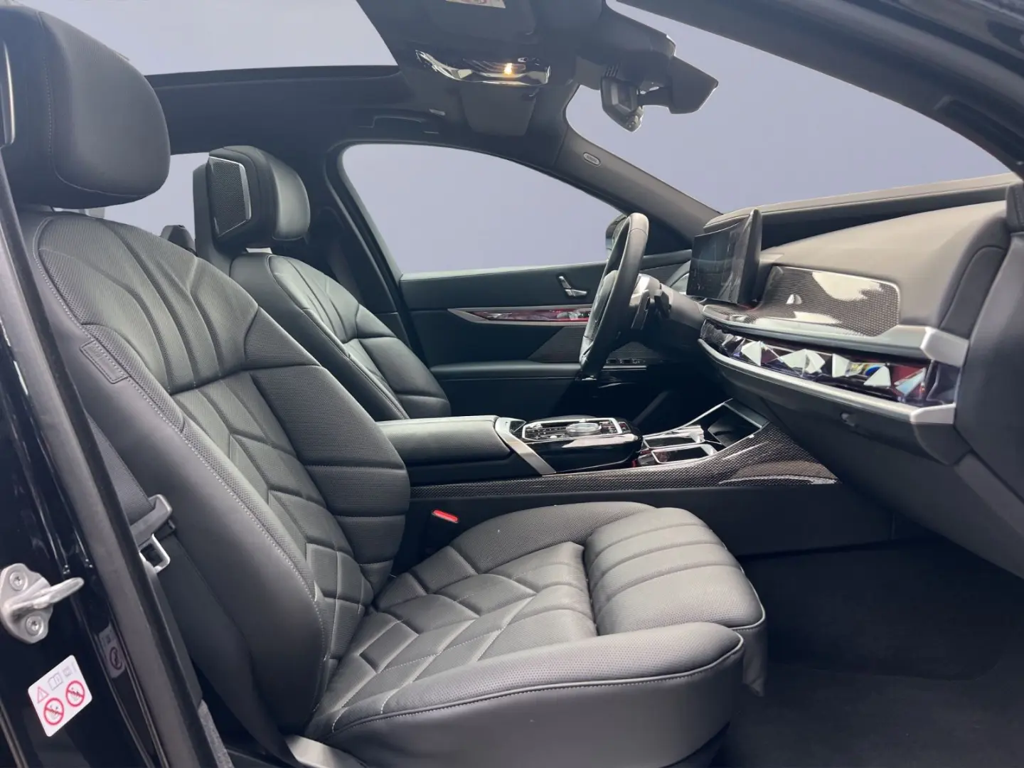 740d xDrive M-Sport*SKY-LOUNGE*B&W*LASER*INDIVID