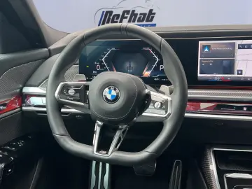 740d xDrive M-Sport*SKY-LOUNGE*B&W*LASER*INDIVID