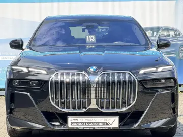 740d xDrive M Sport PANO St-Hzg TV Autobahnas.