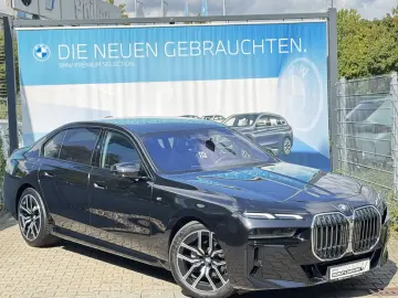 740d xDrive M Sport PANO St-Hzg TV Autobahnas.