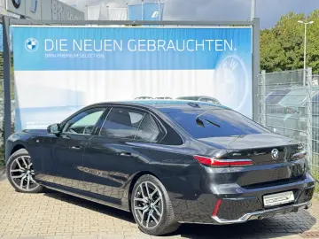 740d xDrive M Sport PANO St-Hzg TV Autobahnas.