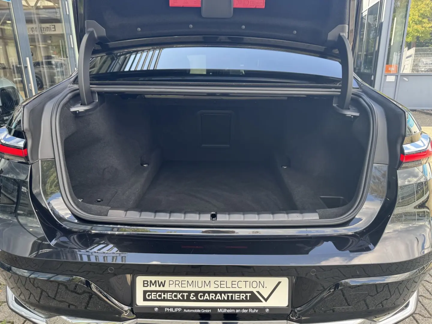 740d xDrive M Sport PANO St-Hzg TV Autobahnas.