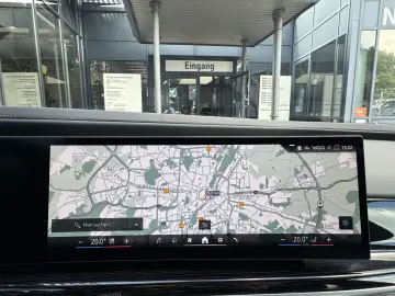 740d xDrive M Sport PANO St-Hzg TV Autobahnas.