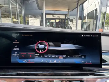740d xDrive M Sport PANO St-Hzg TV Autobahnas.