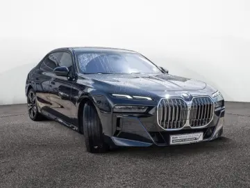 740d xDrive M-Sport ACC STANDHZ PANO 360° RSE