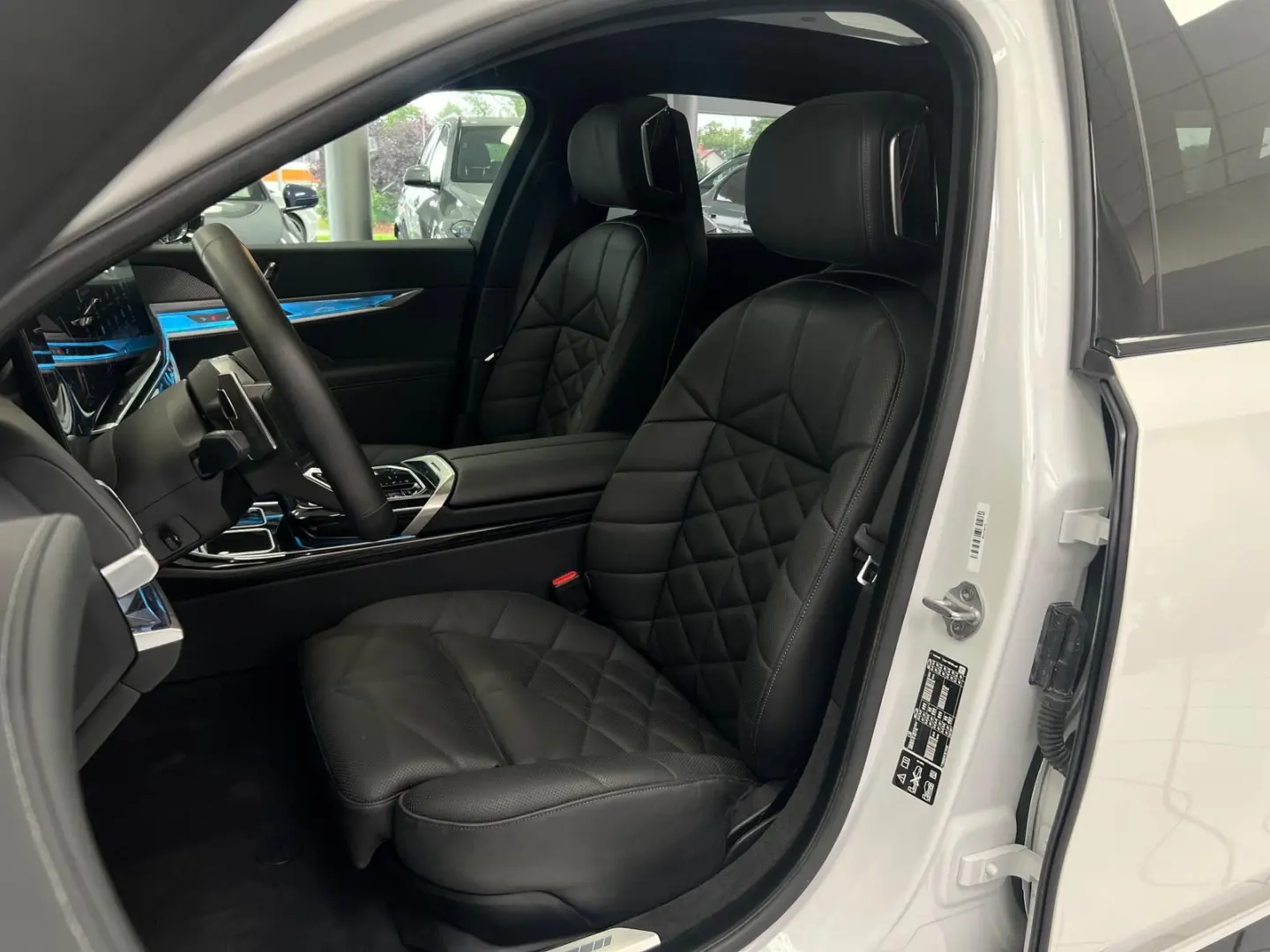 740 d xD M-Sport*PANO-SKY*ICONIC*STHZG*SOFT*B&W*