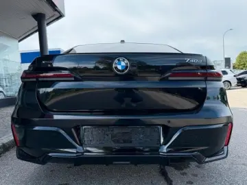 740d xDrive Limo/Massage/Clarity/Assistant/FULL