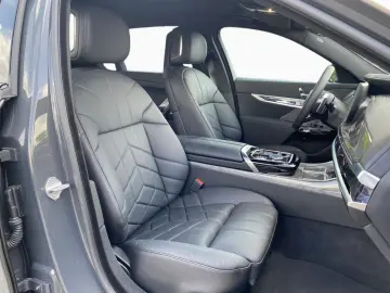 740d xDrive m Sport Pro  TwoTone,DA/PA-Prof,Sky