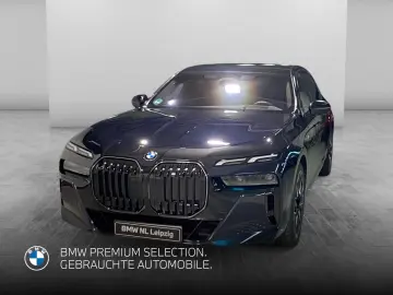 740d xDrive Limousine