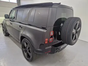 Land Rover Defender 110 D350 X-Dynamic HSE