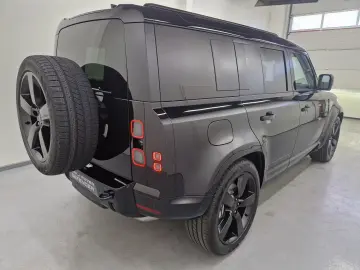 Land Rover Defender 110 D350 X-Dynamic HSE