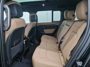 Land Rover Defender 110 D350 X-Dynamic HSE