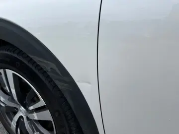 3008 Hybrid 225 Allure 1.6 Plug-In EU6d Navi