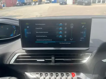 3008 Roadtrip SITZH+LED+RFK+NAVI+KEYLESS-SYSTEM
