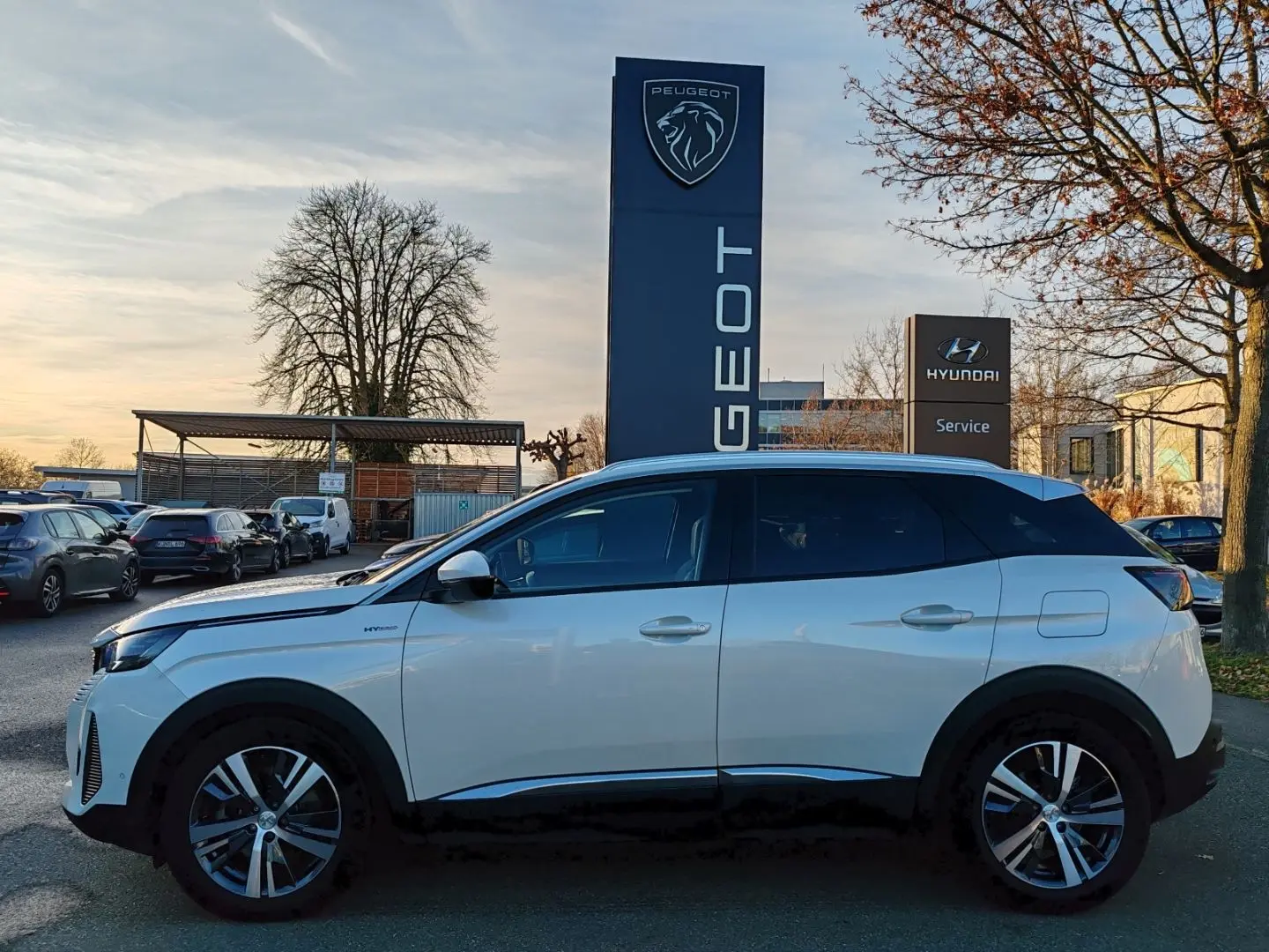 3008 Hybrid 225 Allure Pack 1.6 Plug-In EU6d Nav