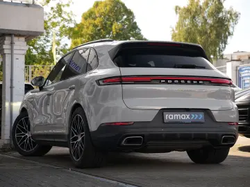 E-Hybrid INNODRIVE-LUFTF.-PANO-AHK-MASSAGE-VOLL