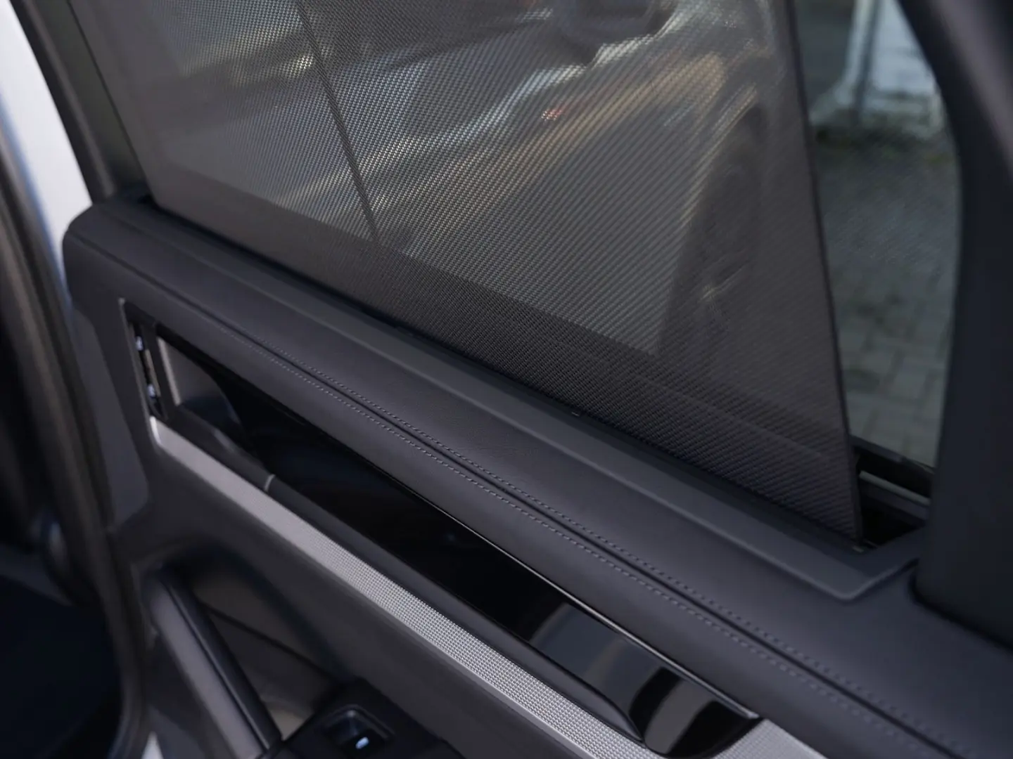 E-Hybrid INNODRIVE-LUFTF.-PANO-AHK-MASSAGE-VOLL