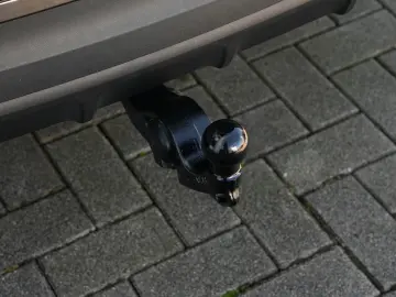 E-Hybrid INNODRIVE-LUFTF.-PANO-AHK-MASSAGE-VOLL