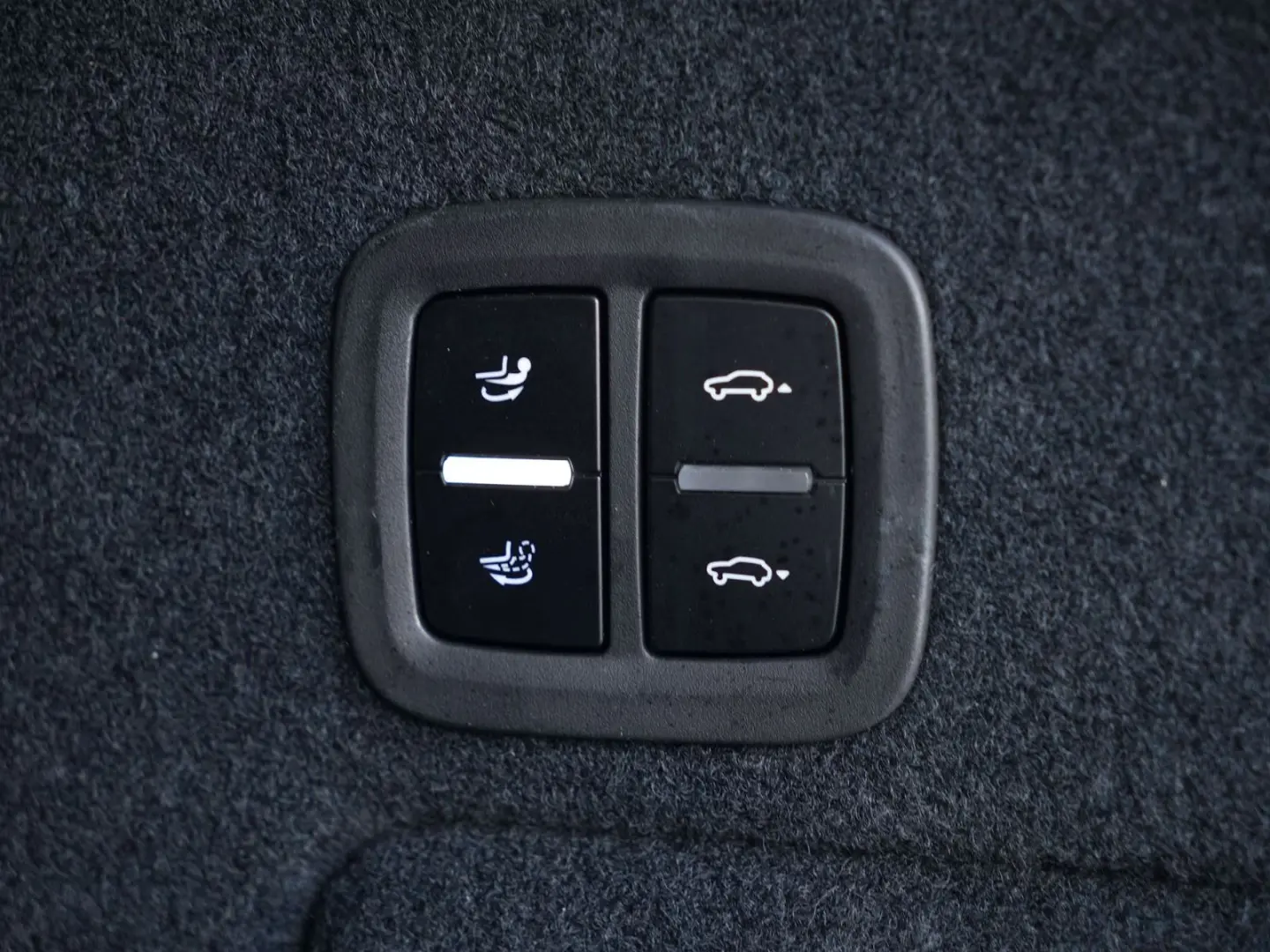 E-Hybrid INNODRIVE-LUFTF.-PANO-AHK-MASSAGE-VOLL