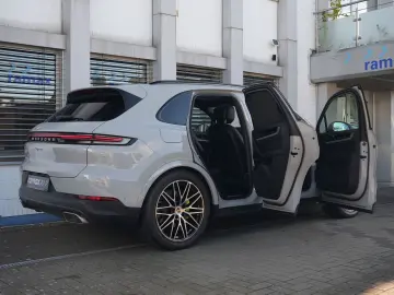 E-Hybrid INNODRIVE-LUFTF.-PANO-AHK-MASSAGE-VOLL