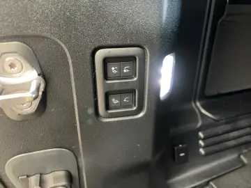 DEFENDER 110 D300 X-Dyn. HSE