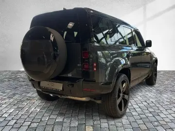 DEFENDER 110 D300 X-Dyn. HSE