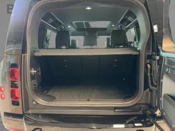 DEFENDER 110 D300 X-Dyn. HSE