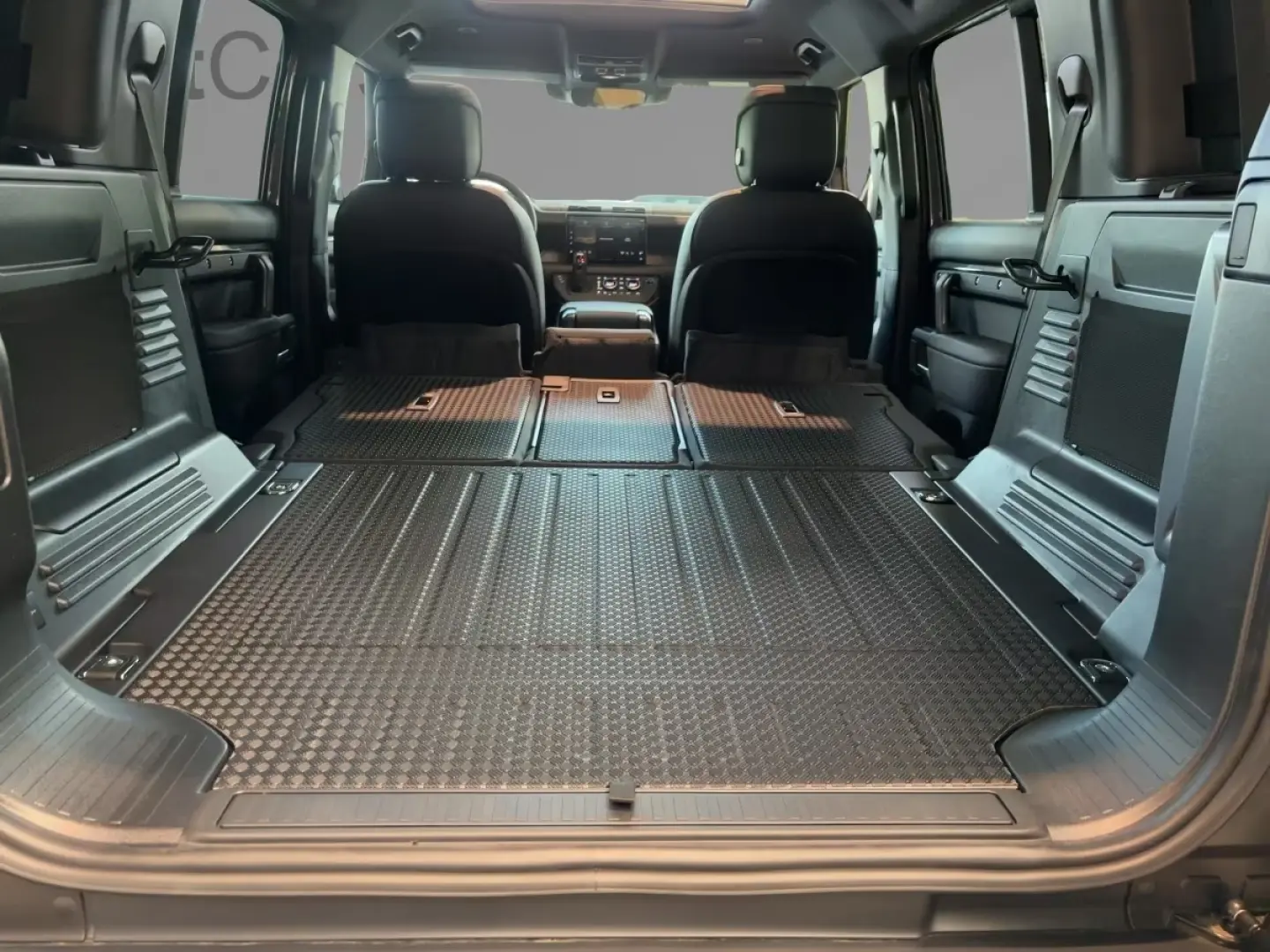 DEFENDER 110 D300 X-Dyn. HSE