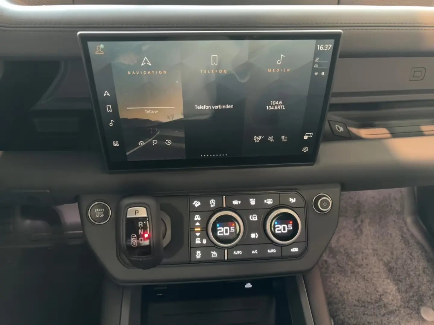 DEFENDER 110 D300 X-Dyn. HSE