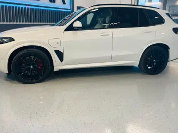 BMW X5 50 e xDrive M Sport/ PANO/HARMAN/