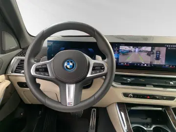 BMW X5 xDrive50e M Sport Pro|AHK|Pano