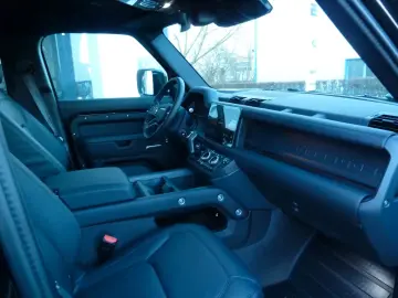 Land Rover Defender 110 P300e X-Dyn.HSE