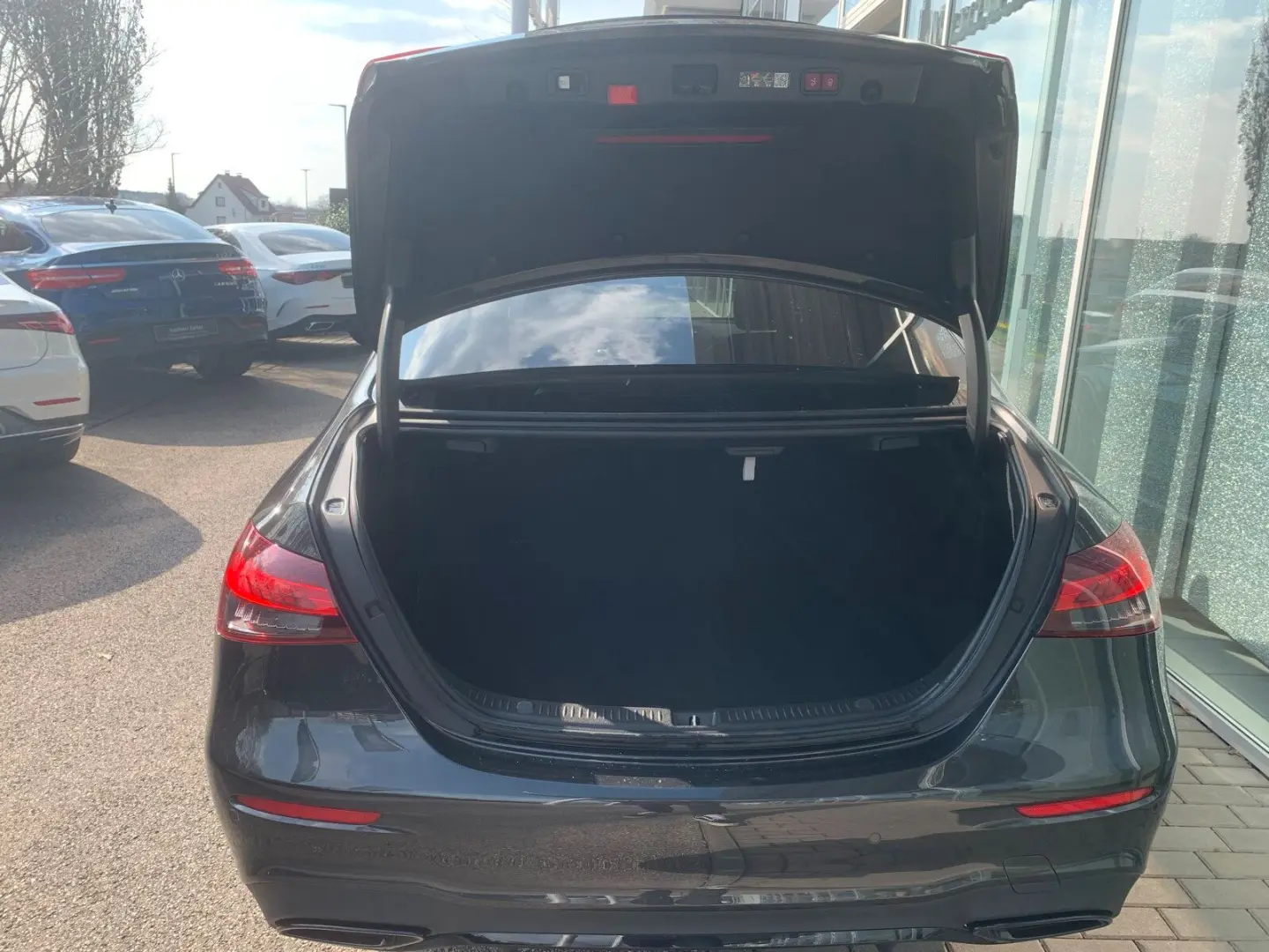 E 300 d 4M Limousine AMG*DISTRONIC*360CAM*AHK*