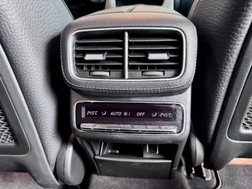 GLE 400d Coupe AMG Paket Pano Luft Burmester 21
