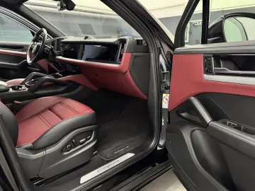 Cayenne SportDesign Massage Sitzluft HeadUp 360°