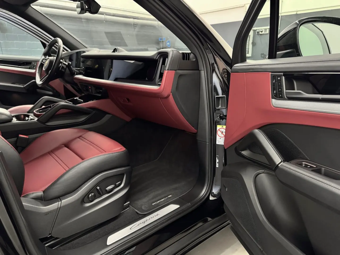 Cayenne SportDesign Massage Sitzluft HeadUp 360°