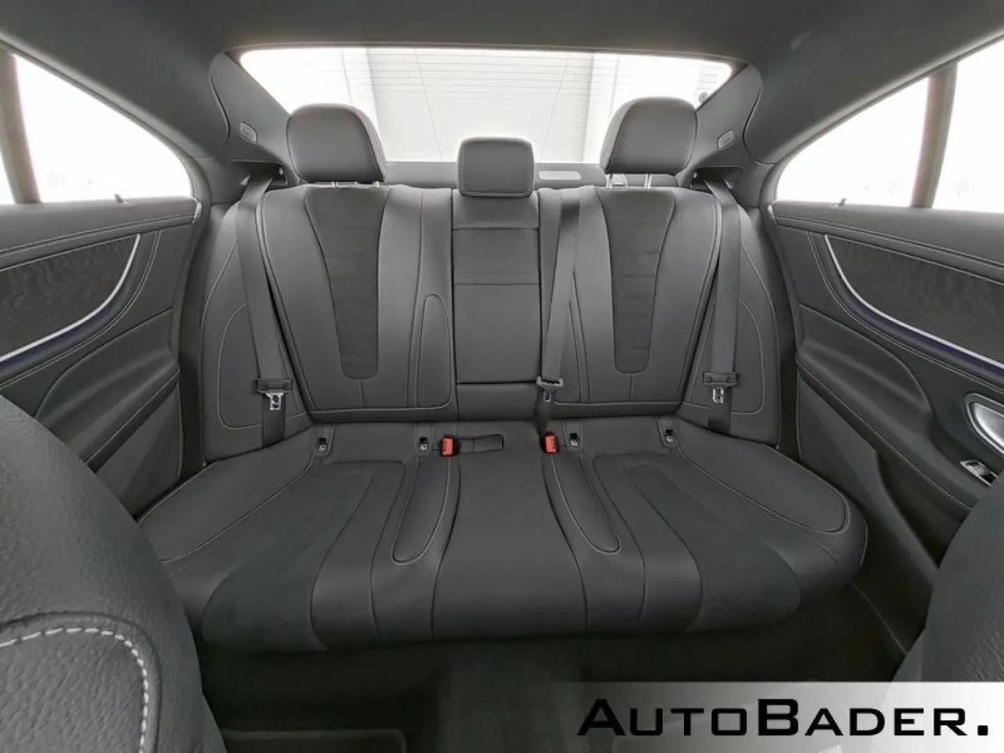 CLS 350 AMG MBUX SD LED Memory 360° W-Screen 19