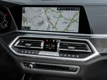 BMW X5 xDrive45e H/K+LASER+AHK+PANO