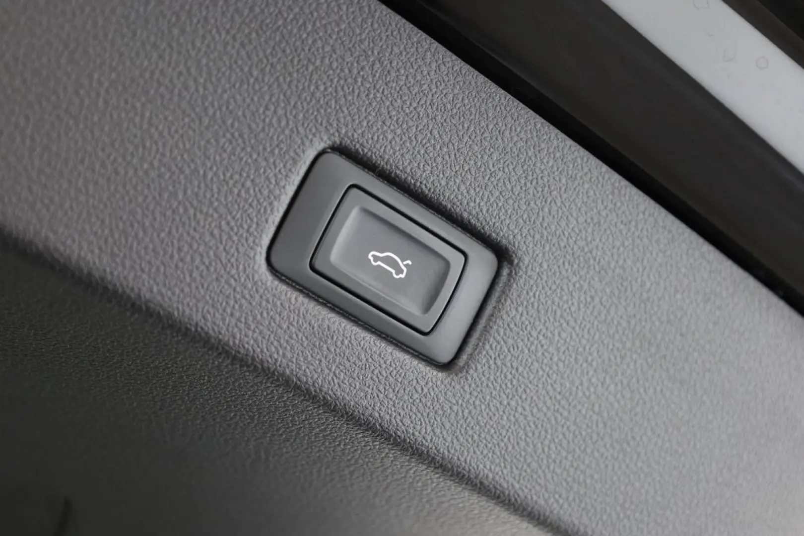 A7 Sportback 55 TFSI quattro S line Valcona Pano