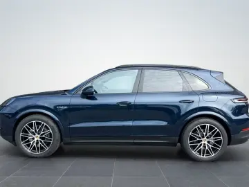 Porsche Cayenne E-Hibrid   Vizualizare surround