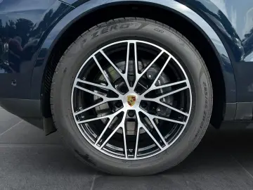 Porsche Cayenne E-Hibrid   Vizualizare surround