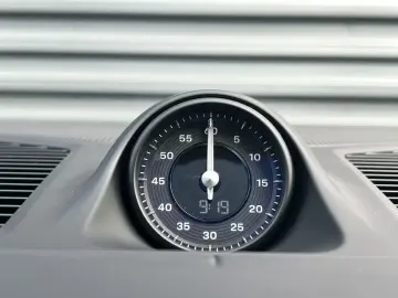 Porsche Cayenne E-Hibrid   Vizualizare surround