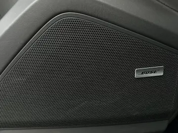 Porsche Cayenne E-Hibrid   Vizualizare surround