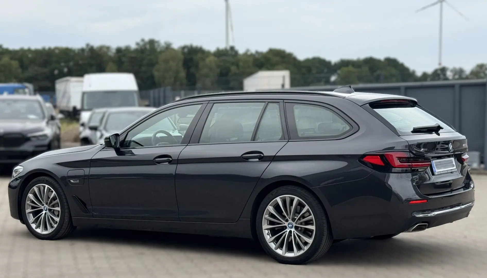 530e 360/PANO/HK/LASER/HUD/AHK/SITZBELÜFTUNG/MEM