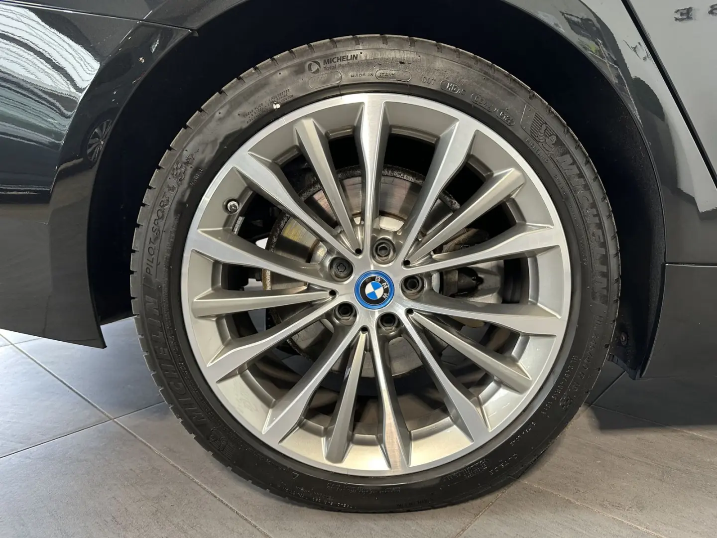 530e Touring xDrive Luxury NAV+LASER+HUD+H&K+ACC