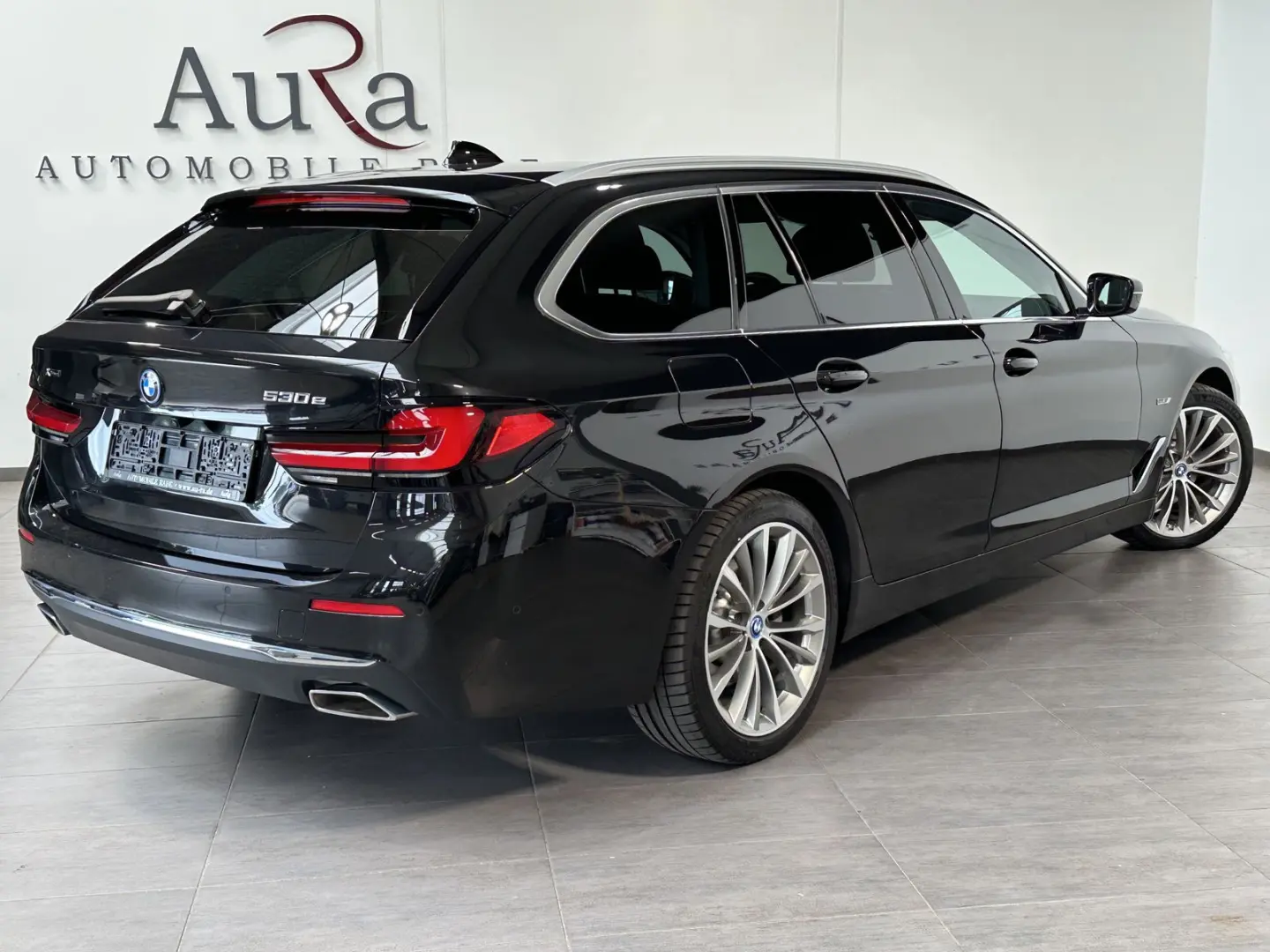 530e Touring xDrive Luxury NAV+LASER+HUD+H&K+ACC