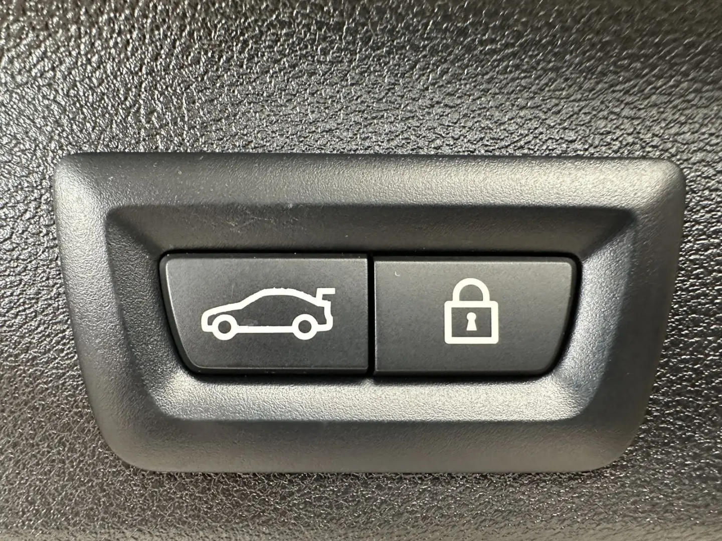 530e Touring xDrive Luxury NAV+LASER+HUD+H&K+ACC